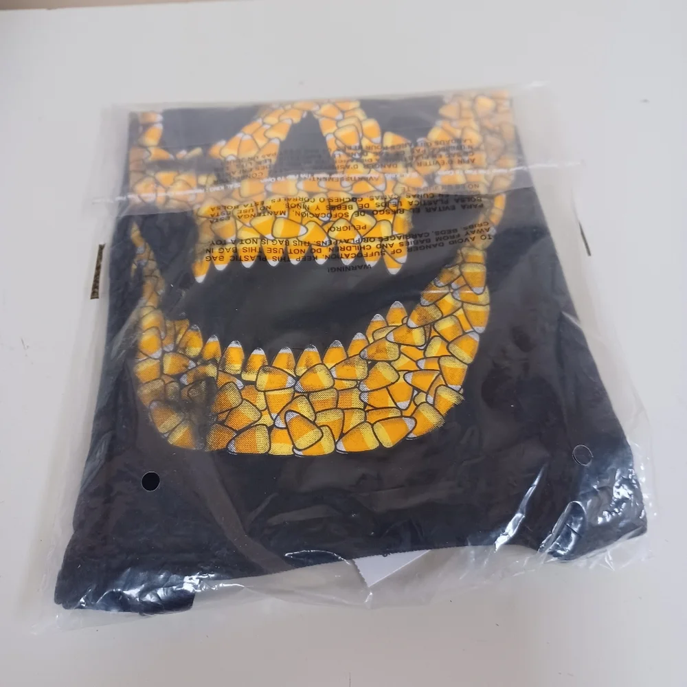 Candy skull tee M age 6-8